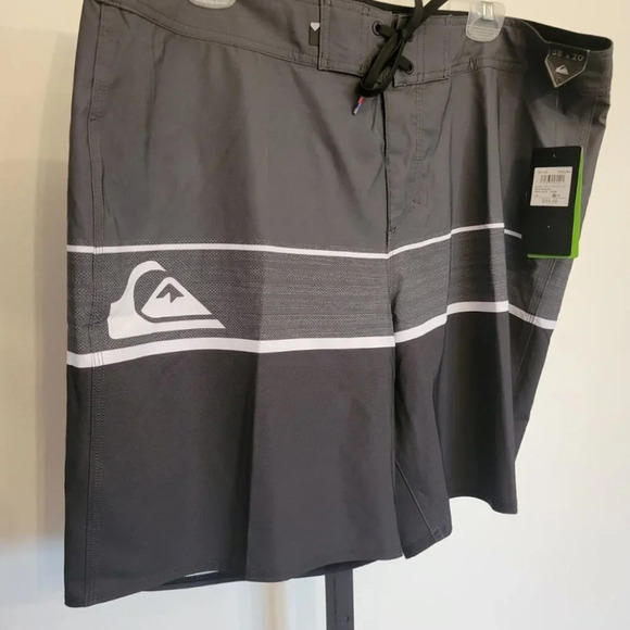 Quicksilver High Line Shorts - Picture 2 of 6